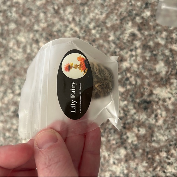 Glass Teapot with Infuser & Individually Packaged Teas - Picture 14 of 16